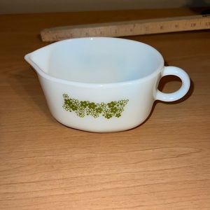 Pyrex gravy boat